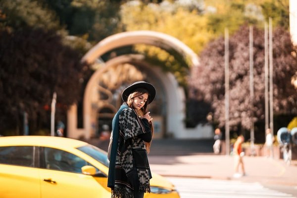 Poncho homme : élégance et confort au quotidien